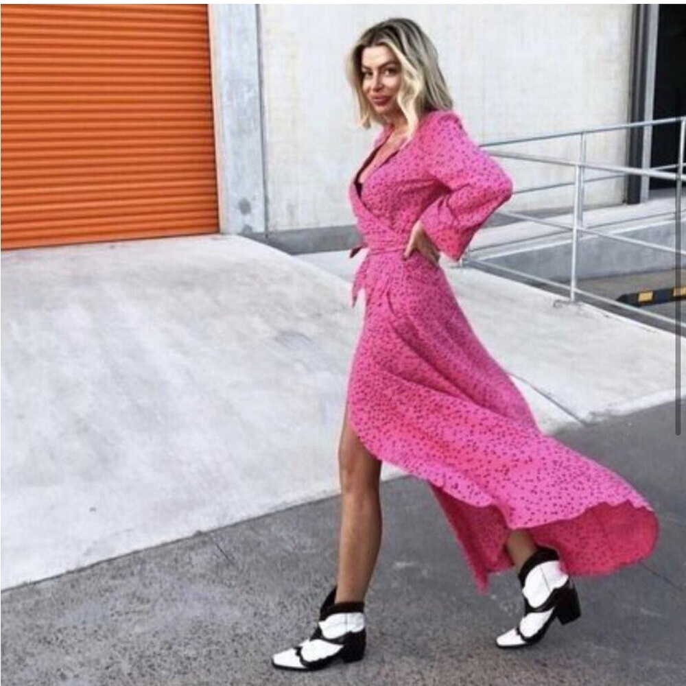 GANNI 40 US L 8 - 10 Barra Floral Printed Crepe Wrap Dress Hot Pink Black Maxi